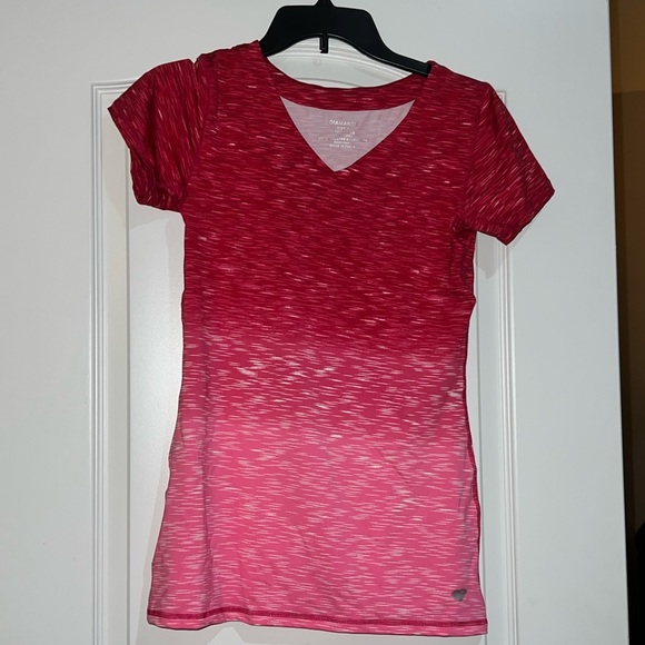 Ombre Athletic Top - Picture 1 of 3